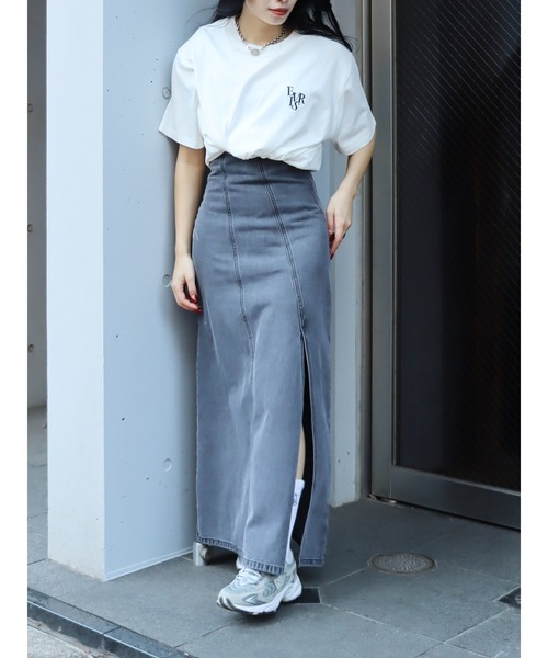 EVRIS(エヴリス)の「【WEB限定】ワンポイントベーシックTシャツ(Tシャツ/カットソー・レディース・ホワイト/ブラック/ブルー/グリーン/ピンク・FREE)」の10枚目の写真
