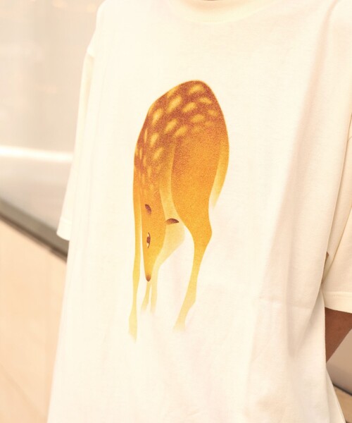TOKYO CULTUART by BEAMS(トウキョウカルチャートバイビームス)の「【UNISEX】矢野恵司 / 鹿 Tee shirt(Tシャツ/カットソー・メンズ・イエロー系その他・M/L/XL/S)」の3枚目の写真