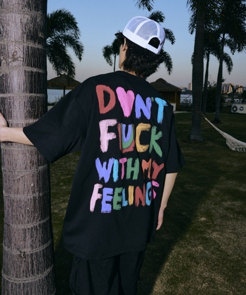 Ressaca(レサーカ)の「オーバーサイズ レインボーロゴバックプリントTシャツ(Tシャツ/カットソー・メンズ・オートミール/ブラック・M/L/XL)」の2枚目の写真