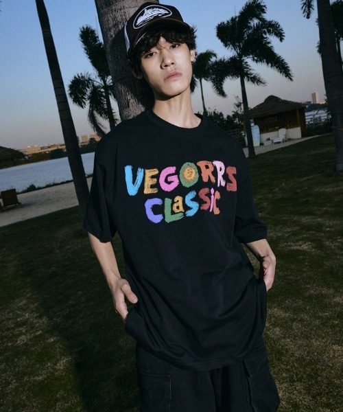 Ressaca(レサーカ)の「オーバーサイズ レインボーロゴバックプリントTシャツ(Tシャツ/カットソー・メンズ・オートミール/ブラック・M/L/XL)」の9枚目の写真