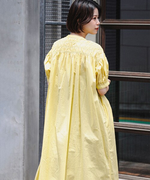 Ray BEAMS（レイビームス）の「Ray BEAMS / シャーリング ヨーク ワンピース（ワンピース・レディース・クリーム/ブラック/レッド・ONE SIZE）」の15枚目の写真