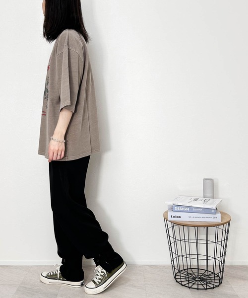 Ritzy（リッツィー）の「16/COTTON 天竺プリントTシャツ レディース メンズ（Tシャツ/カットソー・メンズ・モカ/ブラック/ブラック系その他2/ブラック系その他3/ブラウン系その他3/ブラウン系その他2/ブラック系その他/ブラウン系その他・LARGE/X-LARGE/MEDIUM）」の10枚目の写真