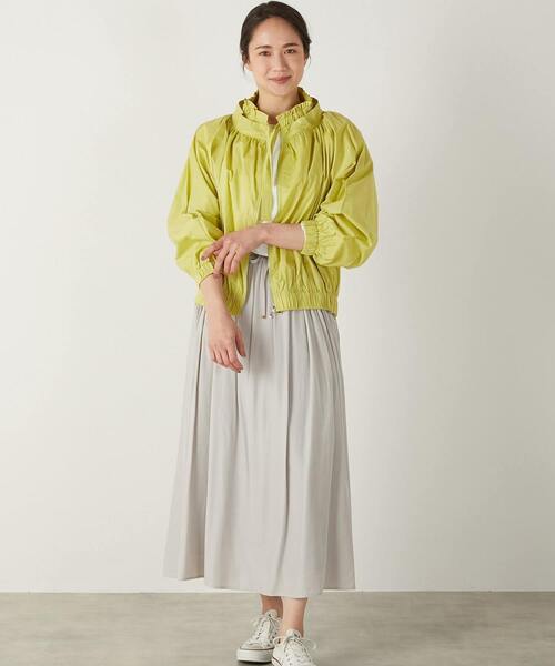 MELROSE claire（メルローズ クレール）の「【ギャザーシルエットがポイントのジップブルゾン】（ブルゾン・レディース・ネイビー/グレイッシュベージュ/イエロー・FREE）」の16枚目の写真