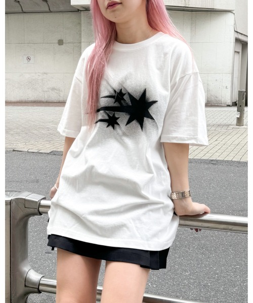 NICE GHOST CLUB(ナイスゴーストクラブ)の「【UNISEX】niceghostclub/MOVINGロゴT 2124388(Tシャツ/カットソー・レディース・ブラック/ホワイト・SMALL/MEDIUM/LARGE)」の3枚目の写真