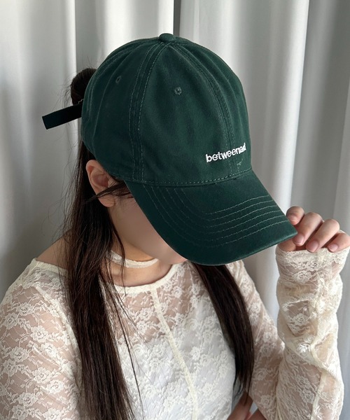 apres jour mignon（アプレジュールミニョン）の「【apresjour mignon×ARIAZ】カラーロゴキャップ（キャップ・レディース・ブラック/アイボリー/ブラック系その他/オフホワイト/ネイビー/グリーン/レッド・ONESIZE）」の12枚目の写真