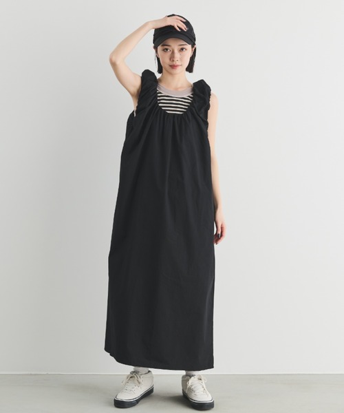 MERLOT(メルロー)の「ギャザーショルダーワンピース(ワンピース・レディース・ホワイト/ブラック・FREE)」の21枚目の写真