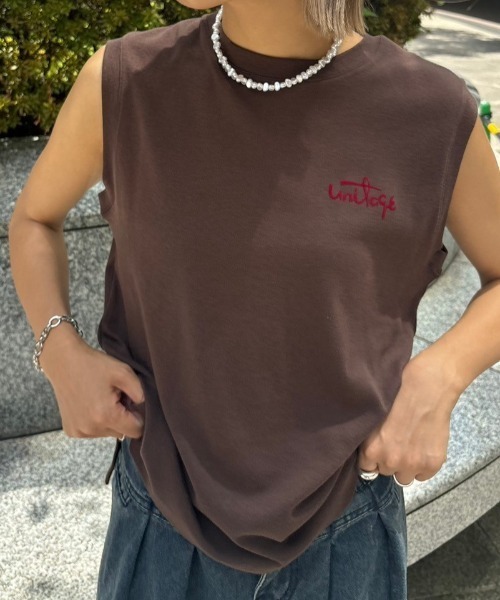 Unitage(ユニテージ)の「フロッキープリントノースリTEE(Tシャツ/カットソー・レディース・ダークブラウン/ホワイト/レッド・FREE)」の3枚目の写真