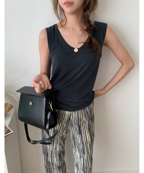 Didot.showroom(ディドット ショールーム)の「ピーチスキンモダールタンクトップ(タンクトップ・レディース・チャコール/グレー/アイボリー/ピンクベージュ・FREE)」の3枚目の写真