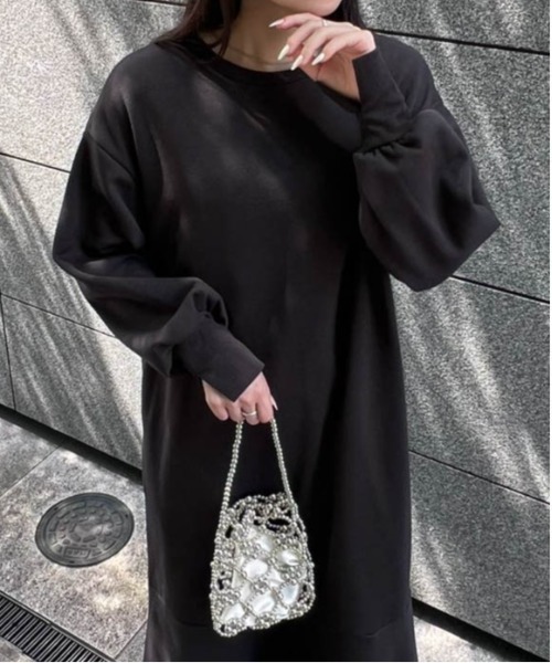 RANAN（ラナン）の「裏起毛ペプラムスウェットワンピース（ワンピース・レディース・ライトカーキ/チャコール/アイボリー/ブラック・M/L/LL）」の11枚目の写真