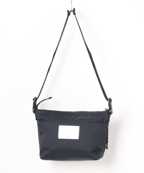A.P.C.(アーペーセー)の「TREK ショルダーバッグ(ショルダーバッグ・メンズ・ダークネイビー・ONESIZE)」の2枚目の写真
