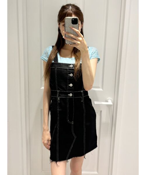 EVRIS（エヴリス）の「デニムジャンスカ（ジャンパースカート・レディース・インディゴブルー/ブラック・SMALL/MEDIUM）」の7枚目の写真