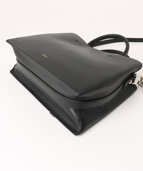 FURLA(フルラ)の「FURLA NUVOLA M TOTE(ボストンバッグ・レディース・ブラック・ONE SIZE)」の7枚目の写真
