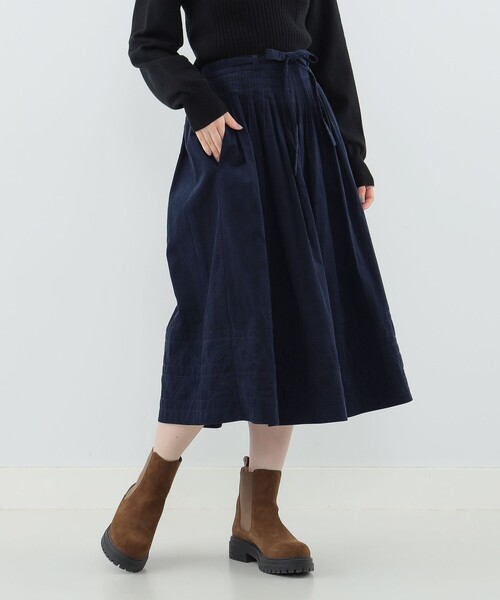 CAROLINA GLASER（カロリナ グレイサー）の「キルティングスカート（スカート・レディース・ネイビー/ダークグリーン・ONE SIZE）」の7枚目の写真