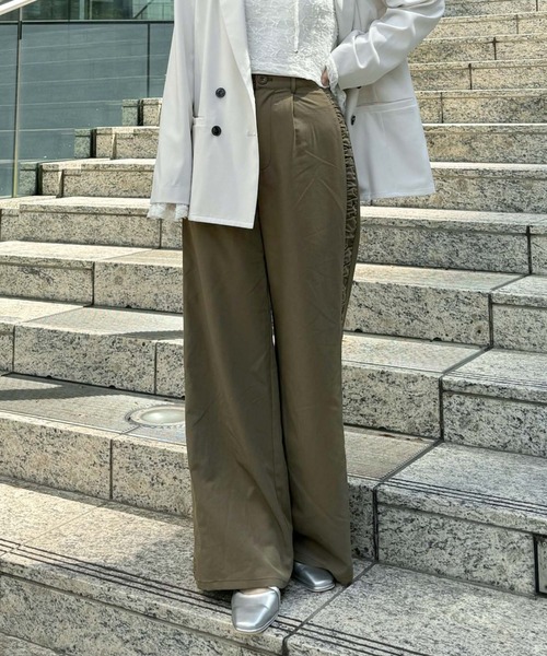 archives（アルシーヴ）の「サイドギャザースラックス（スラックス・レディース・ブラウン/ブラック/アイボリー・MEDIUM）」の3枚目の写真