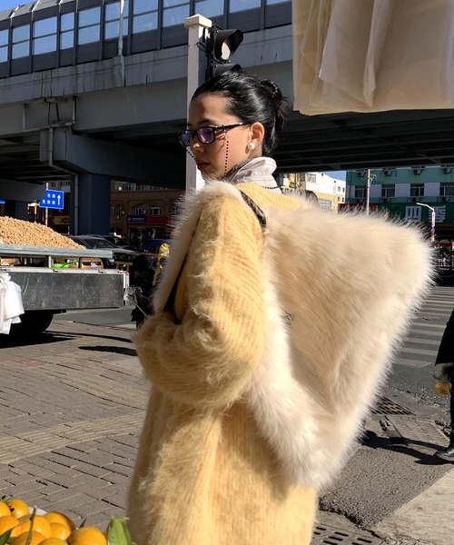 chuclla（チュクラ）の「【LONSLAN】2WAY リバーシブル ファー Bigトート CHLONA24a006（トートバッグ・レディース・アイボリー・FREE）」の20枚目の写真