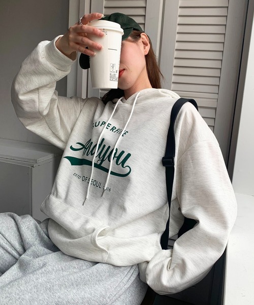 SHEPP（シープ）の「レタリング フロントプリント フーディ（パーカー・レディース・ネイビー/アイボリー/グレー・L/XL/M）」の2枚目の写真