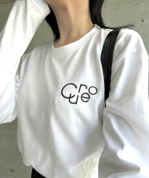cuorequal(クオレコール)の「ワンポイントロゴロングTシャツ(Tシャツ/カットソー・レディース・ホワイト・MEDIUM)」の1枚目の写真