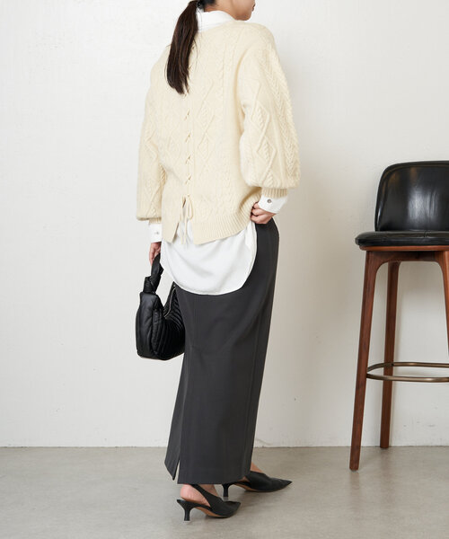 Jena espace merveilleux（ジェナ　エスパスメルヴェイユ）の「バックレースアップニット（ニット/セーター・レディース・ネイビー/アイボリー/グレー・FREE）」の7枚目の写真