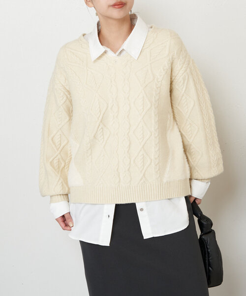 Jena espace merveilleux（ジェナ　エスパスメルヴェイユ）の「バックレースアップニット（ニット/セーター・レディース・ネイビー/アイボリー/グレー・FREE）」の8枚目の写真