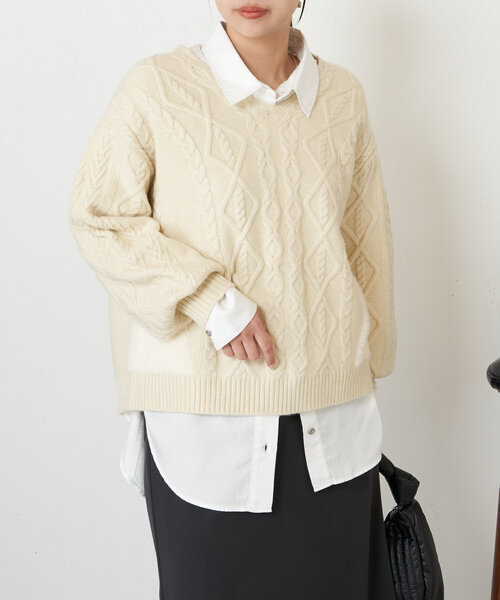 Jena espace merveilleux（ジェナ　エスパスメルヴェイユ）の「バックレースアップニット（ニット/セーター・レディース・ネイビー/アイボリー/グレー・FREE）」の9枚目の写真