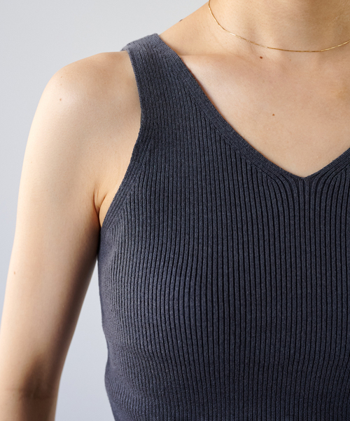 EMILYWEEK × NETENE. オープンバックリブタンク