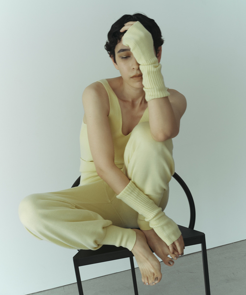EMILYWEEK × NETENE. オープンバックリブタンク