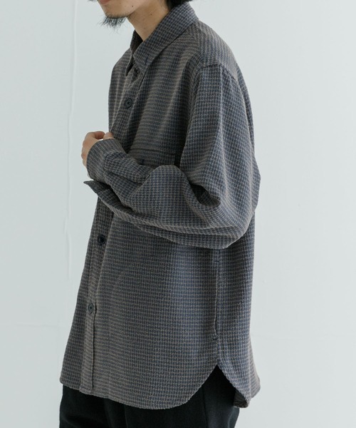 URBAN RESEARCH（アーバンリサーチ）の「TECH BOUCLE CPO SHIRTS（シャツ/ブラウス・メンズ・ブラック/ネイビー/ホワイト系その他・MEDIUM/LARGE）」の13枚目の写真