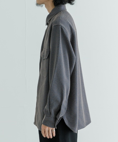 URBAN RESEARCH（アーバンリサーチ）の「TECH BOUCLE CPO SHIRTS（シャツ/ブラウス・メンズ・ブラック/ネイビー/ホワイト系その他・MEDIUM/LARGE）」の22枚目の写真