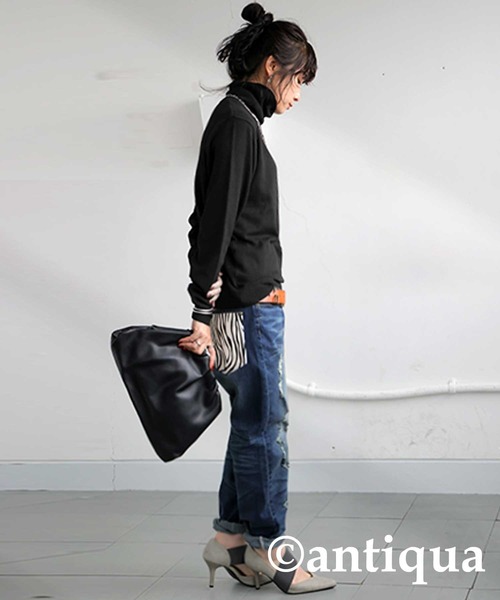antiqua(アンティカ)の「カシミヤタッチタートルネックニット(ニット/セーター・レディース・ターコイズブルー/ナチュラル/杢グレー/ブラック/ベージュ系その他/グリーン/レッド・P/R)」の12枚目の写真
