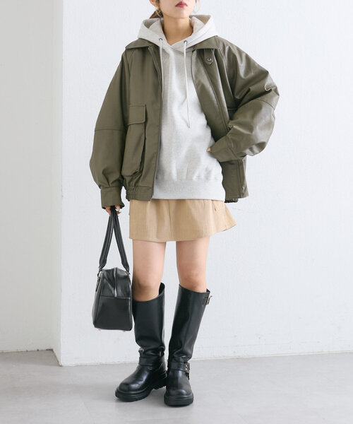 w closet（ダブルクローゼット）の「落書きロゴ刺繍BIGフーディ（パーカー・レディース・ブラウン/ライトグレー/アイボリー・FREE）」の14枚目の写真