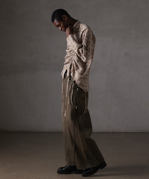 GRANCY(グランシー)の「【GRANCY】Shirring Design Bleach Check Shirt / シャーリングデザインブリーチチェックシャツ(シャツ/ブラウス・メンズ・ブラック/ベージュ/レッド・M/L/S)」の18枚目の写真