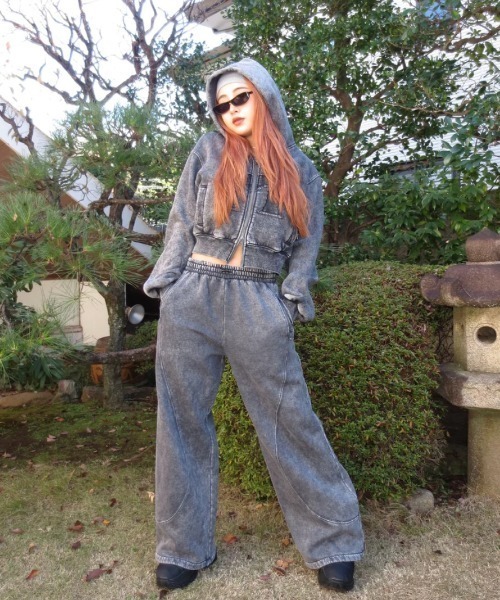HTH（エイチティーエイチ）の「Vintage Curve switching sweat pants（スウェットパンツ・レディース・ネイビー/カーキ/ブラック・フリー）」の7枚目の写真