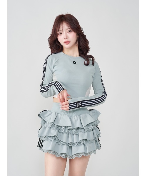 Darich(ダーリッチ)の「レースドッキングラインクロップドトップス(Tシャツ/カットソー・レディース・ホワイト/レッド/サックスブルー/ブラック・FREE)」の4枚目の写真