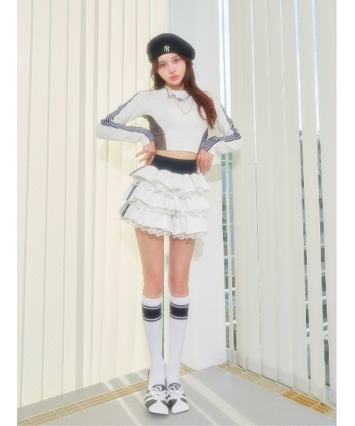 レースドッキングラインクロップドトップス（Tシャツ/カットソー