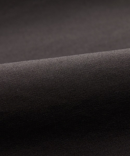 JNBY（ジェーエヌビーワイ）の「Asym Tuck Shirt / タックノースリーブブラウス（シャツ/ブラウス・レディース・ブラウン/ブルー/ホワイト・40/38/36）」の21枚目の写真