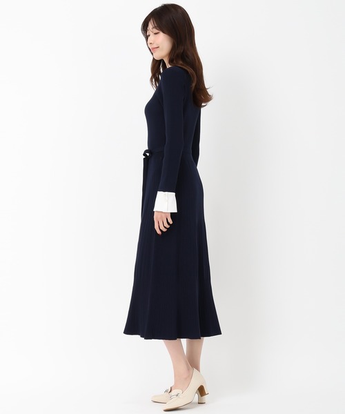 MISCH MASCH(ミッシュマッシュ)の「カフス袖Vネックニットワンピース(ワンピース・レディース・ブルー/ホワイト/ネイビー・フリ-)」の14枚目の写真