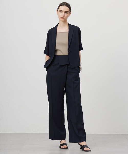 ICB（アイシービー）の「FluidBackSatin デザインワイドパンツ（その他パンツ・レディース・ライトイエロー系/ブラック系/ネイビー系・44/40/42/46/48）」の16枚目の写真