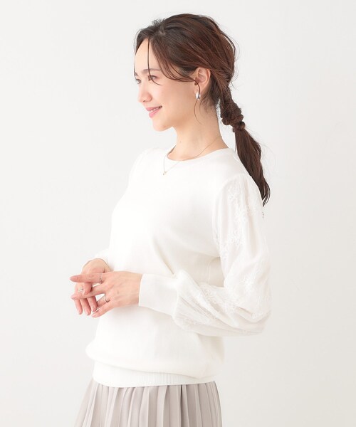 DRESKIP(ドレスキップ)の「【S-LL】1枚で華やかになる お袖レースドッキングニット(ニット/セーター・レディース・オフホワイト/グレー/ブラック/イエロー系その他・02/03/04/01)」の6枚目の写真