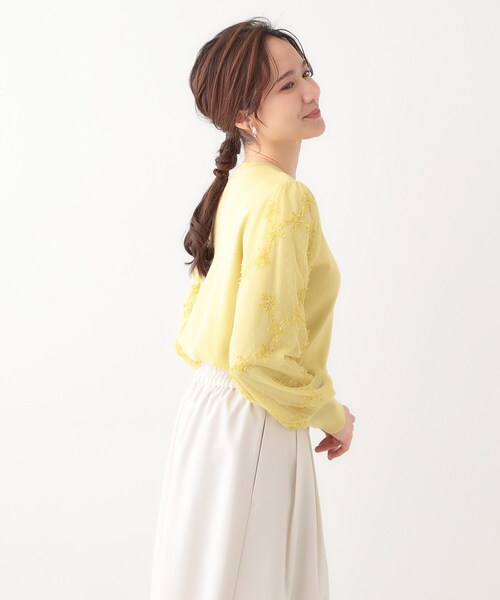 DRESKIP(ドレスキップ)の「【S-LL】1枚で華やかになる お袖レースドッキングニット(ニット/セーター・レディース・オフホワイト/グレー/ブラック/イエロー系その他・02/03/04/01)」の10枚目の写真