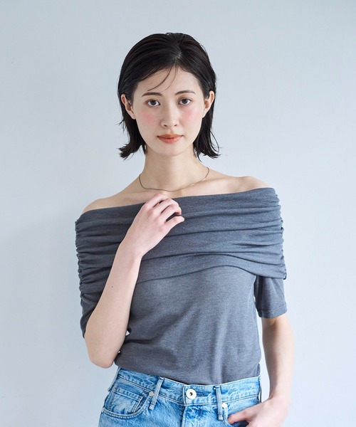 meilmada(メイルマダ)の「オフショルリブカットソー(Tシャツ/カットソー・レディース・チャコールグレー/ブラック・FREE)」の6枚目の写真
