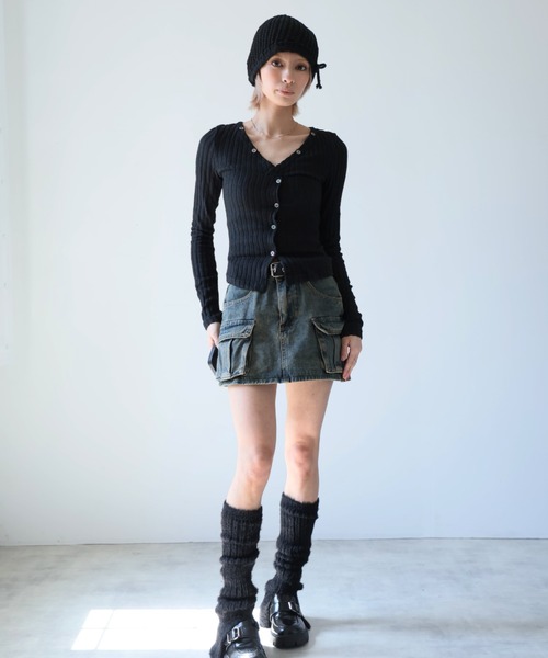 Ulysses(ユリシス)の「ワイドリブVネックカットソー(Tシャツ/カットソー・レディース・ブラック/グレー・S/M)」の4枚目の写真