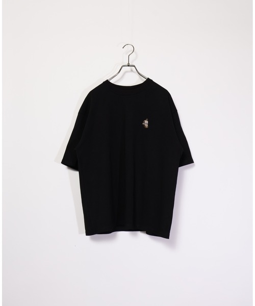 ATELANE（アテレーン）の「ATELANE/アテレーン アニマル フラワー JAPAN バックプリント ワンポイント　刺繍　クルーネック Tシャツ（Tシャツ/カットソー・メンズ・ホワイト系/グレー/ベージュ/ブラック/ブラック系/ホワイト系1/サックスブルー系/ブラック系1/ホワイト・LARGE/MEDIUM）」の6枚目の写真