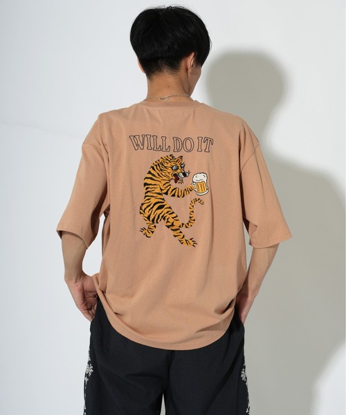 ATELANE（アテレーン）の「ATELANE/アテレーン アニマル フラワー JAPAN バックプリント ワンポイント　刺繍　クルーネック Tシャツ（Tシャツ/カットソー・メンズ・ホワイト系/グレー/ベージュ/ブラック/ブラック系/ホワイト系1/サックスブルー系/ブラック系1/ホワイト・LARGE/MEDIUM）」の8枚目の写真