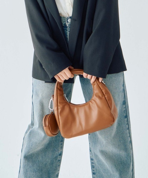 archives（アルシーヴ）の「ボンディングバッグ（ハンドバッグ・レディース・キャメル/ブラック/アイボリー・FREE）」の8枚目の写真