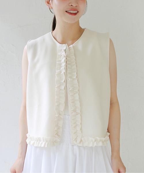 StyleSea(スタイルシー)の「フリルラインショートベスト(ベスト・レディース・アイボリー/ブラック・FREE)」の3枚目の写真