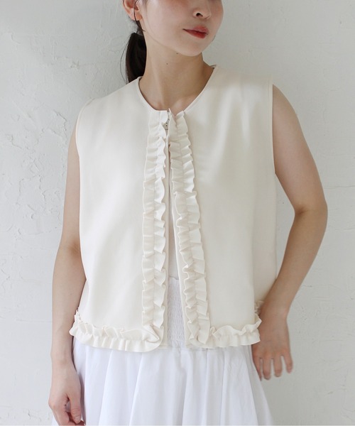StyleSea(スタイルシー)の「フリルラインショートベスト(ベスト・レディース・アイボリー/ブラック・FREE)」の7枚目の写真