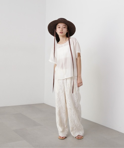 N.（N. Natural Beauty Basic）（エヌエヌナチュラルビューティーベーシック）の「バックオープンTブラウス（シャツ/ブラウス・レディース・オフホワイト/ブラック/ピンク・MEDIUM）」の5枚目の写真