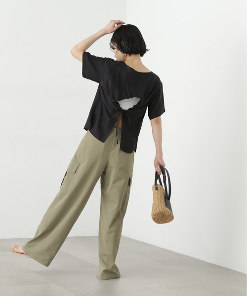 N.（N. Natural Beauty Basic）（エヌエヌナチュラルビューティーベーシック）の「バックオープンTブラウス（シャツ/ブラウス・レディース・オフホワイト/ブラック/ピンク・MEDIUM）」の20枚目の写真