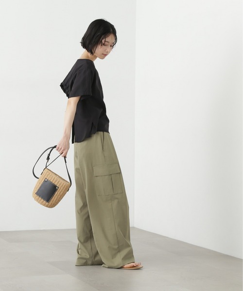 N.（N. Natural Beauty Basic）（エヌエヌナチュラルビューティーベーシック）の「バックオープンTブラウス（シャツ/ブラウス・レディース・オフホワイト/ブラック/ピンク・MEDIUM）」の21枚目の写真