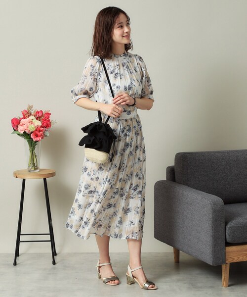 ITS'DEMO（イッツデモ）の「雑材フリルコンビ巾着ショルダー（ショルダーバッグ・レディース・グレー/カーキ/ブラック・00）」の16枚目の写真